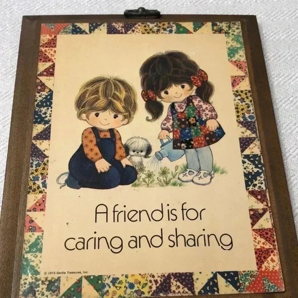 Gentle Treasures 1973 ‘A friend is for caring and sharing’ plaque. - Picture 1 of 5